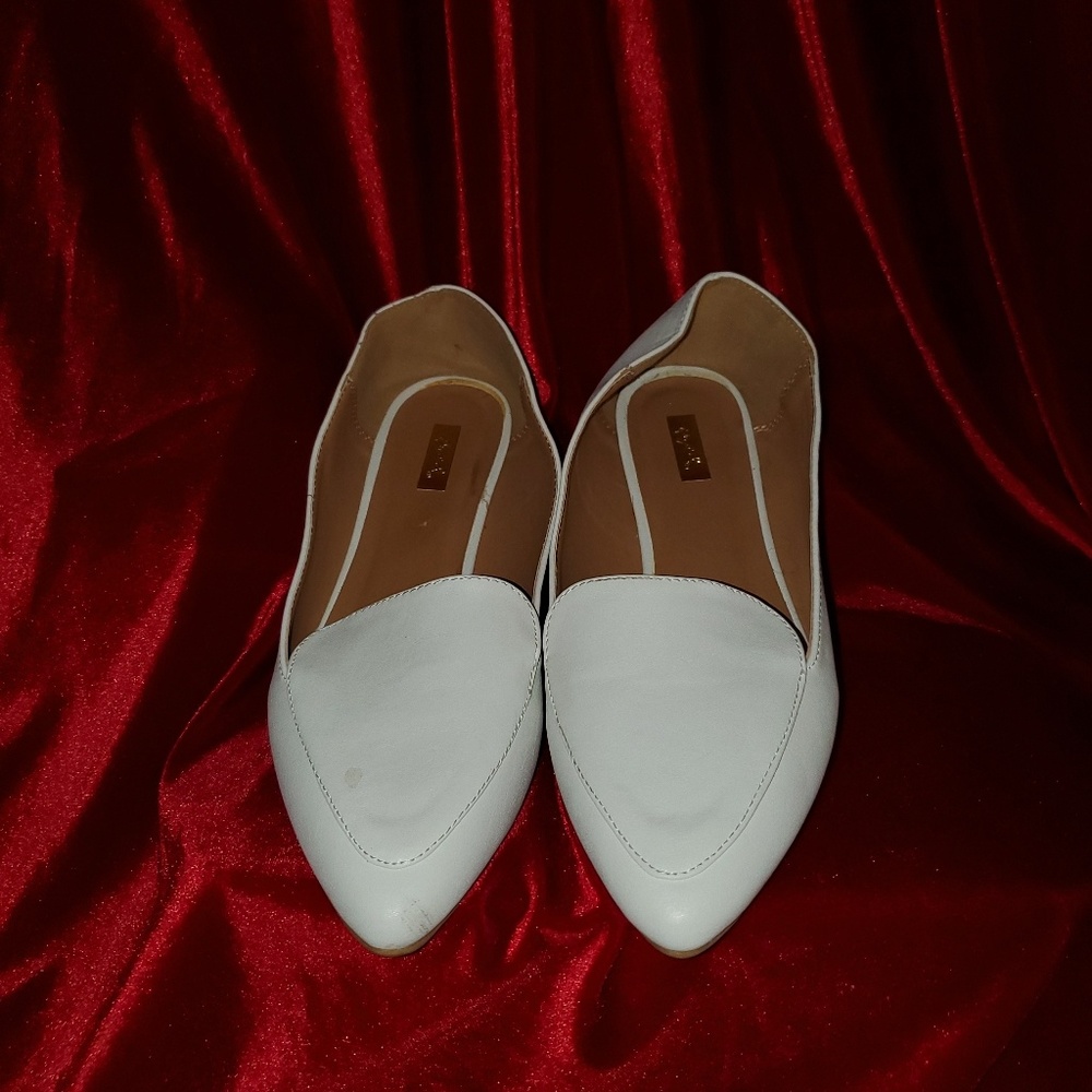 ❤Flats❤ - Picture 2 of 6